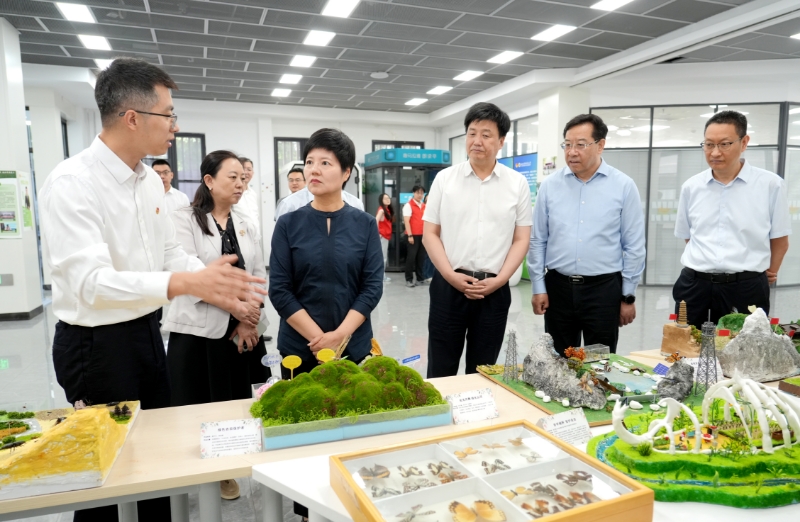 校团委书记陈龙介绍樱花小说
志愿项目开展情况.jpg